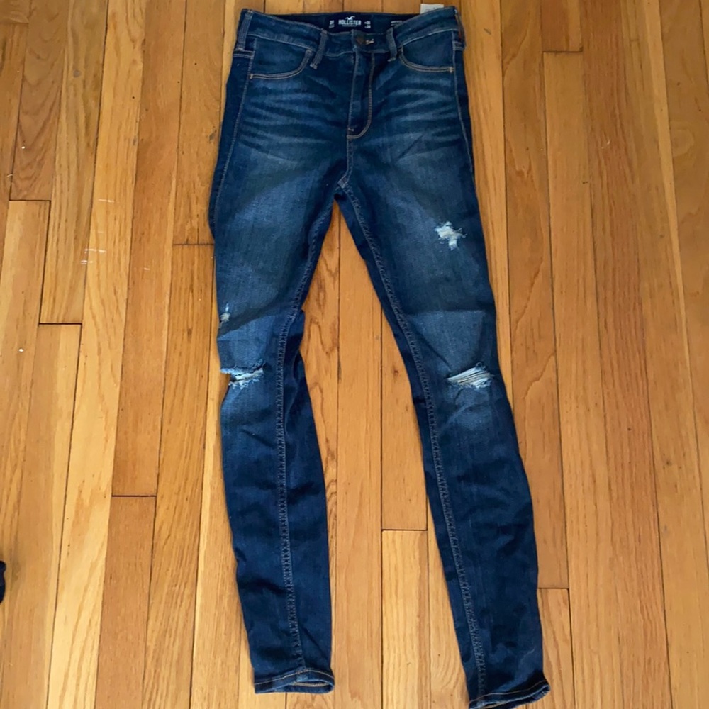 Hollister jeans. Never worn.
